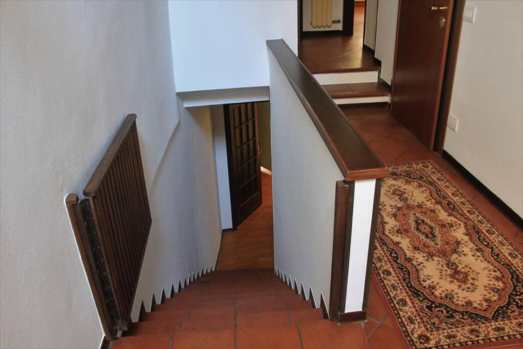 Daisy House: Nice Attic In The Historical Center Salo Exterior photo